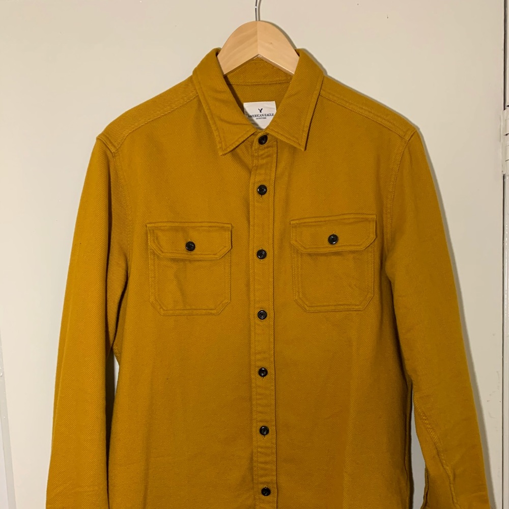 American Eagle Yellow Button Down Medium